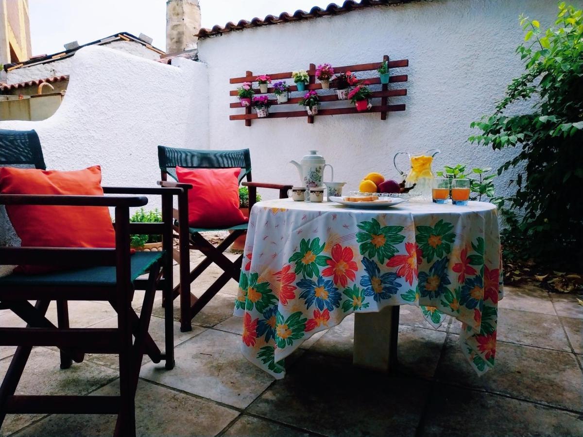 Garden's House